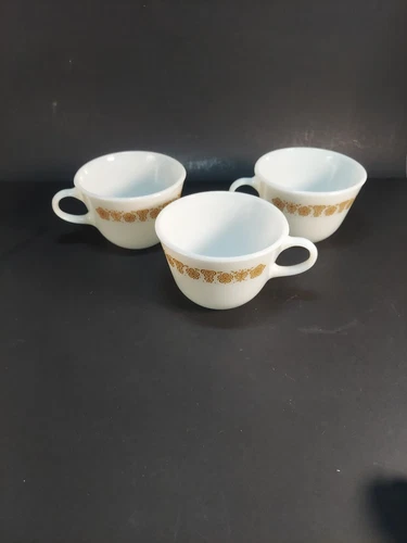 Vtg Pyrex Flower Butterfly Gold Coffee Cup Set Of 3 Corelle Cups Corning Ware