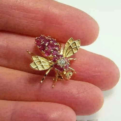 2.20Ct Round Cut Lab Created Ruby Bee Design Pin Brooch 14k Yellow Gold Plated - Picture 4 of 5