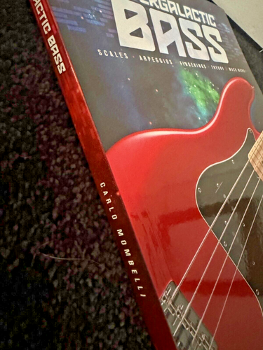 Intergalaktischer Bass: Tonleitern, Arpeggios, Finger, Theorie und vieles mehr! von... - Bild 3 von 4