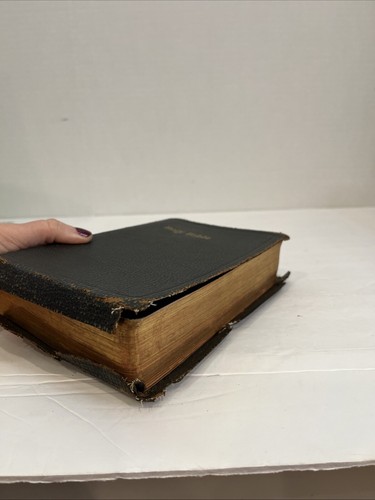 HOLY BIBLE KJV John C. Winston/International Self Pronouncing Very Old - Picture 5 of 13