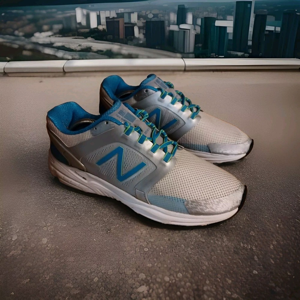 New Balance 3040 v1 USA Womens Size 11 B Blue Silver Lightly Used Great Condition  