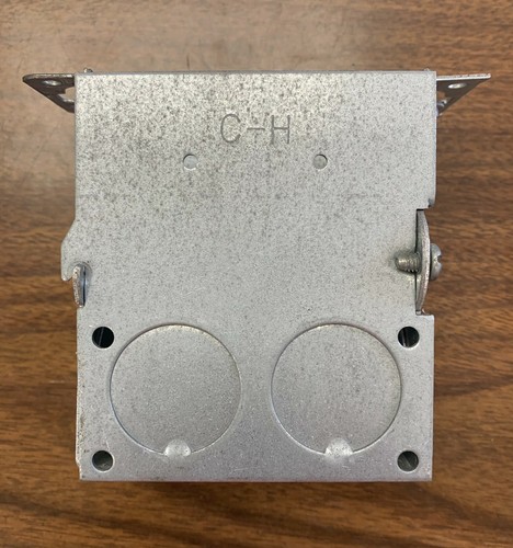 Tp254 3 1/2D Conduit Switch Box W/Ears Box of 30 - Picture 1 of 3