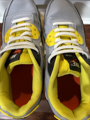 Nike Air Max 90 LTR GS - DQ0570-001 Wolf Grey/Yellow Happy Face Sz 6Y Youth - Picture 7 of 9