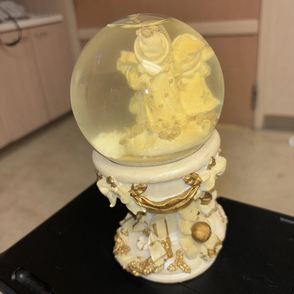 Vintage Christmas Holiday Santa Claus Pedestal Snow Globe Gold And White Rare - Изображение 3 из 4