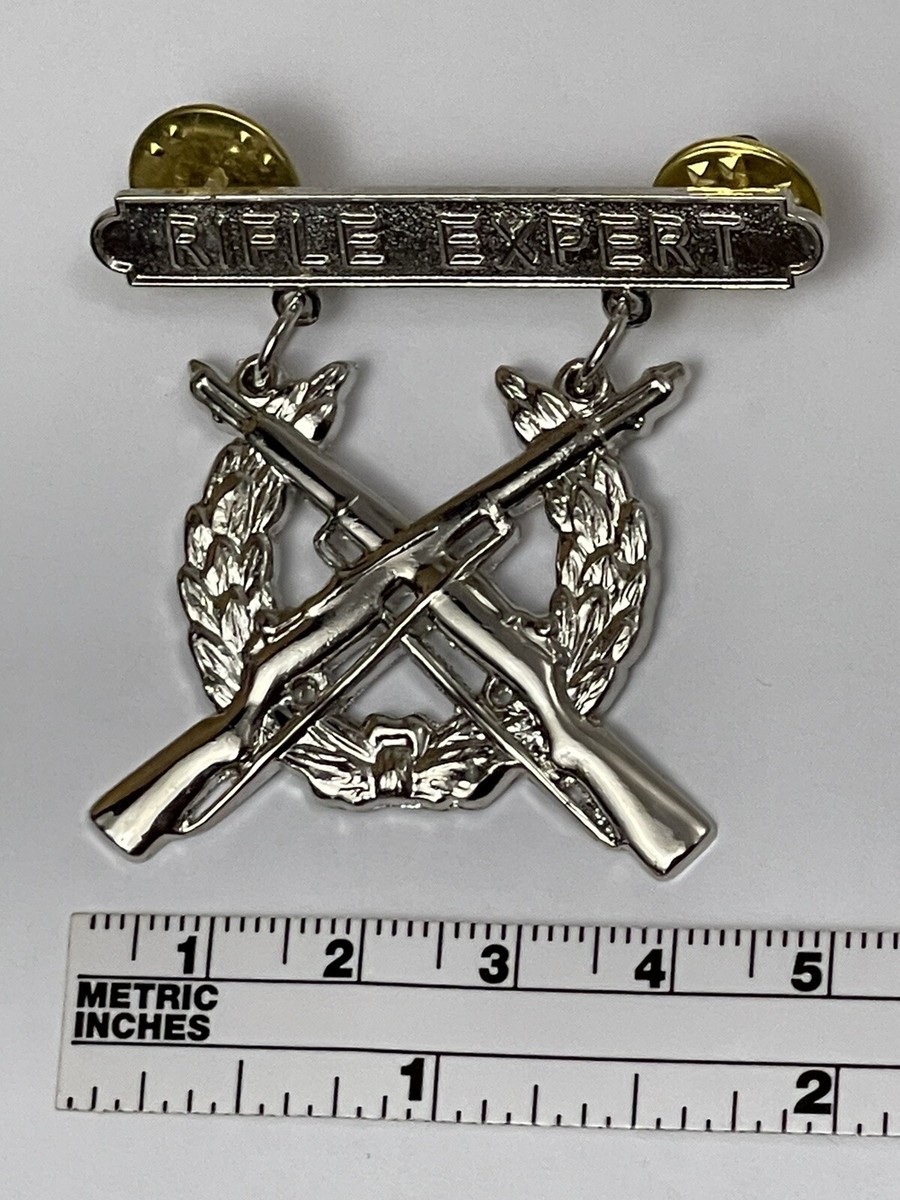 US MARINE CORPS USMC RIFLE EXPERT QUALIFICATION BADGE AWARD MEDAL CROSSED RIFLES US MARINE CORPS USMC RIFLE EXPERT QUALIFICATION BADGE AWARD MEDAL CROSSED RIFLES