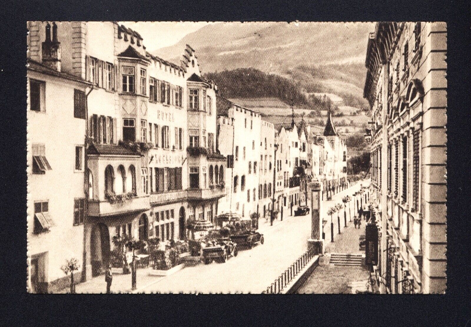 Foto 1 di 1