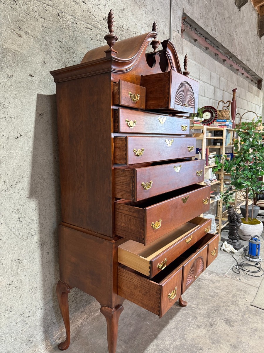 Thomasville Queen Anne Bonnet Top Highboy Chest of Drawers