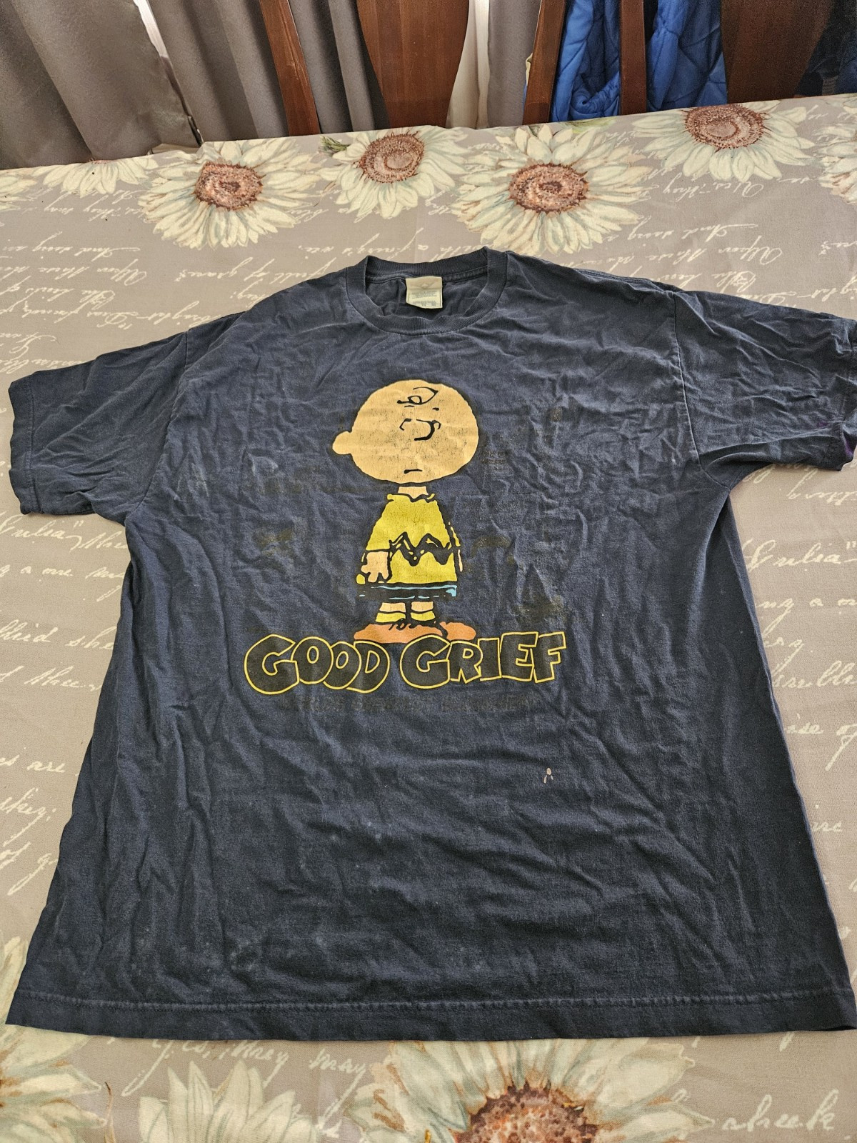 90s Vintage Charlie Brown Snoopy Peanuts Security Tee Size XL