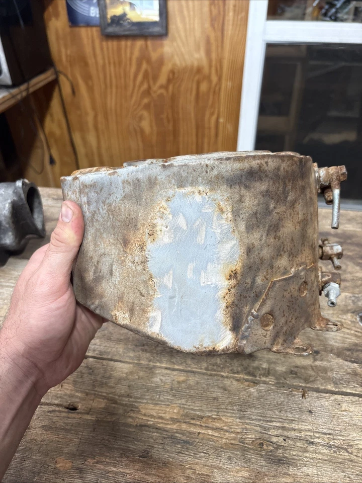 K модель KR Harley OEM масляный бак с фитингами 58-65 62503-52B - Изображение 3 из 4