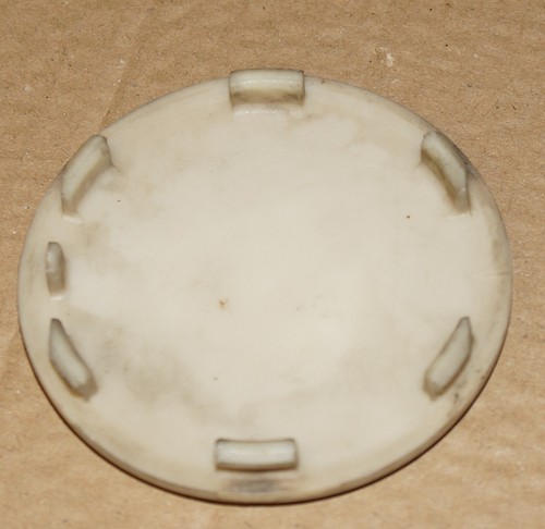 Discovery 1 Defender Classic Wheel Hub Centre Cap Silver Sparkle Genuine LR - Picture 3 of 3
