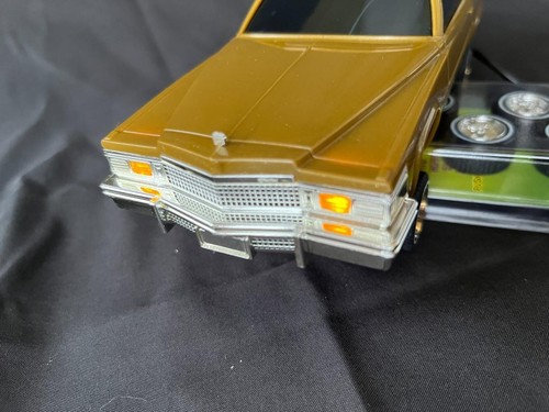 Working Lindbergh 79 Cadillac Lowrider Wheel Gold - Picture 5 of 10