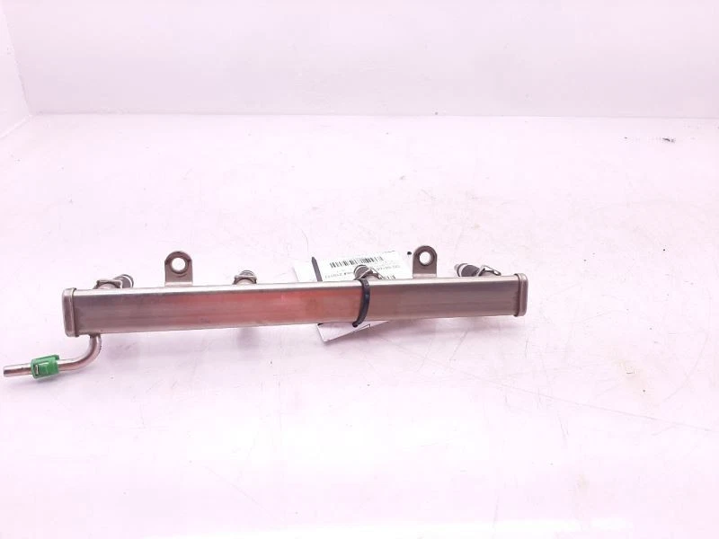 Fuel Rail Injection 2.4L Fits 2016 DODGE JOURNEY RL891577AC - Image 2 of 4