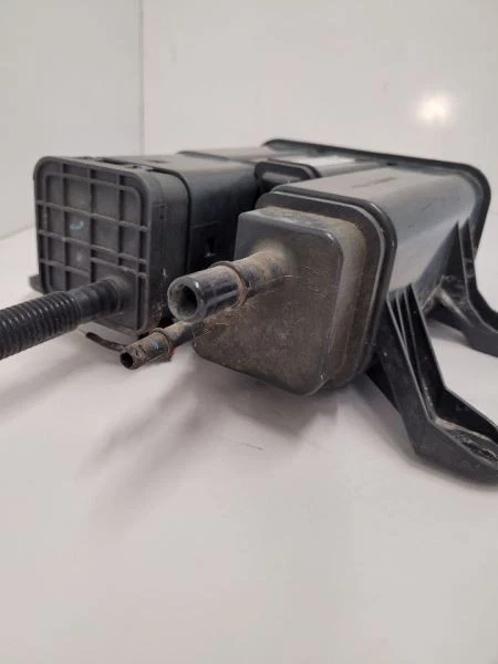 2010-2017 GMC TERRAIN 2.4L Fuel Vapor Canister 23156464 10-17 - Imagem 3 de 4