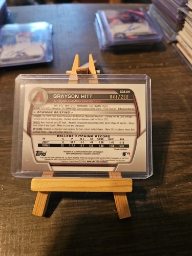2023 Bowman Chrome Draft First Bowman Grayson Hitt Autograph Purple /250 - Picture 2 of 2