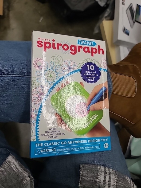 Spirograph Travel The Classic Way to Make Countless Amazing Designs -- On The
