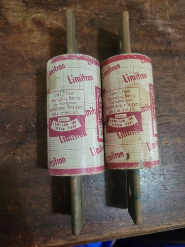 2 BUSSMANN JKS 200 LIMITRON FAST ACTING FUSE. Some Staining On Label - Picture 2 of 4
