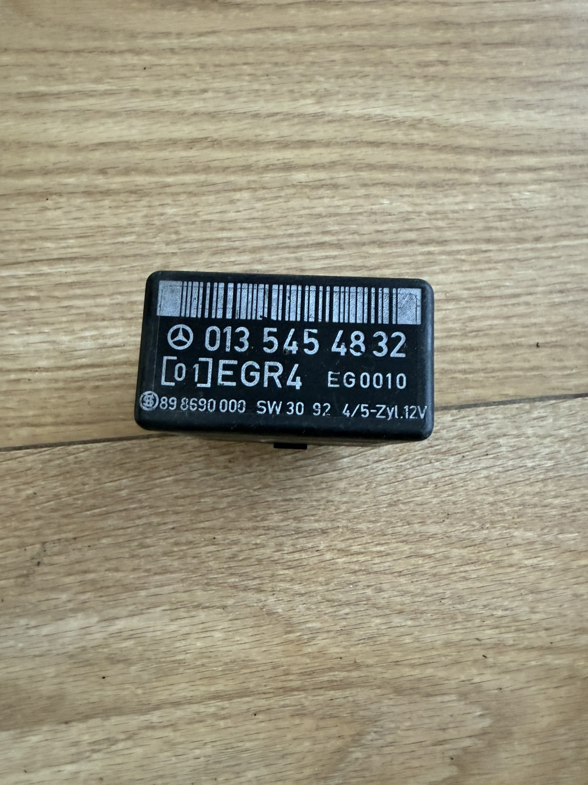 Mercedes-Benz W124 Diesel EGR Control Relay 0135454832 Oem
