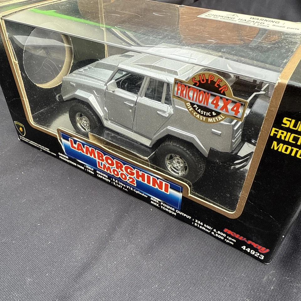 Raro Lamborghini Lm002 1984 escala 1/24 Foto 3 de 4