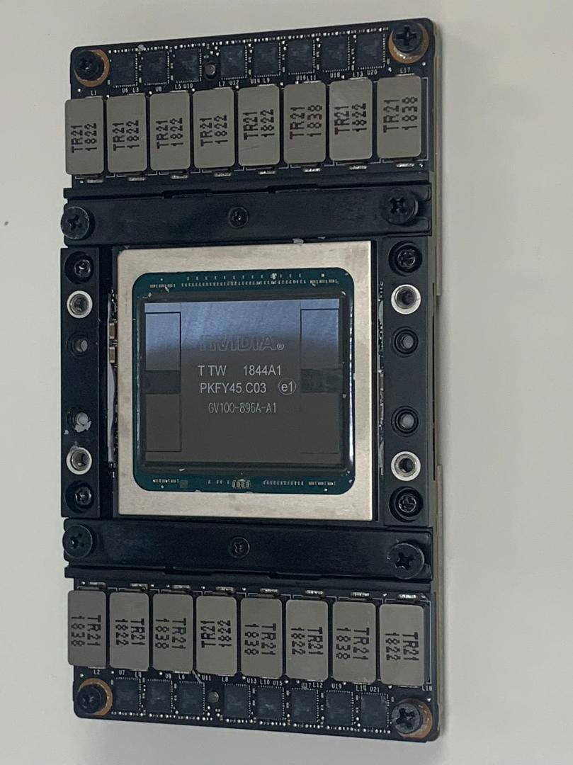 超レアnvidia Tesla V100 SXM2 32GB nvlink NVIDIA Tesla V100 SXM2 Graphic Card - 32 GB HBM2 - NVLink