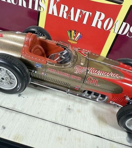 Carousel 1 1:18 pressofuso Kurtis Kraft Roadster - 1954 Indy 500, #73 Nazaruk #4506 - Foto 7 di 23