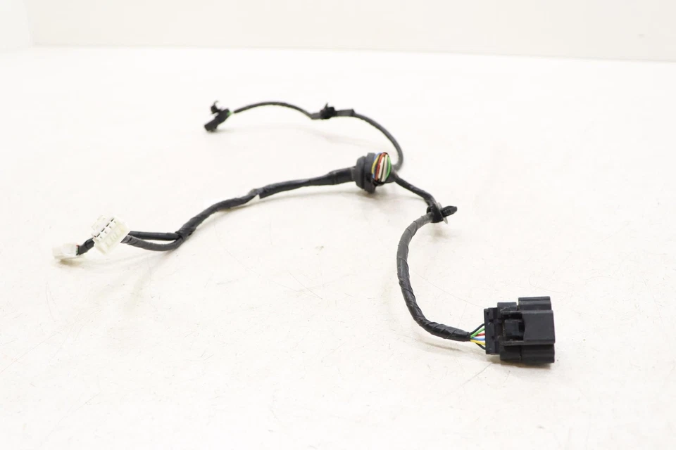 Arnés de cables punto ciego trasero derecho Nissan Murano 2018-2024 OEM 241039UF0B Foto 3 de 4