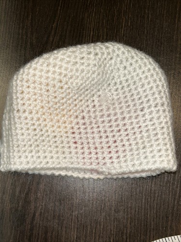 Sweet Knit Hat for Youth with Flowers White Red Yellow & Green 7.5” x 6” - Picture 8 of 9