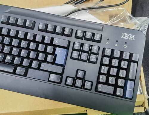 Original IBM SK-8826 SK8826 USB Wired Keyboard - Plug & Play / UK English Layout - Picture 2 of 9