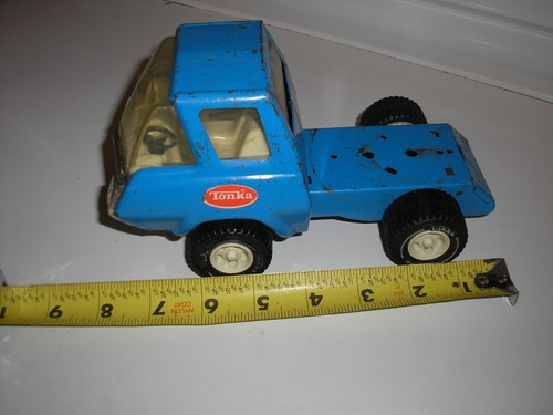 NICE Vintage 7 3/4" Tonka Turbine Style 1970's Semi Tractor Blue Free SHIPPING - Picture 2 of 6