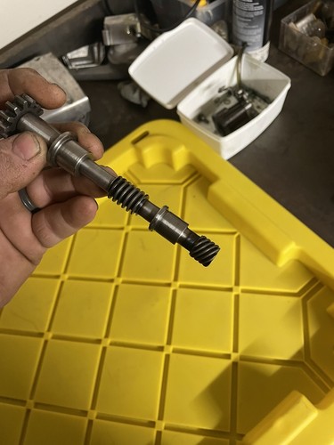 1972 Suzuki GT380 oil pump drive shaft with oil pump drive and tach drive shafts - Picture 3 of 5