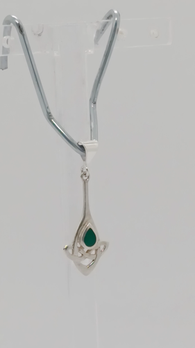 Gorgeous Real Chrysoprase Agate Celtic Knot Design Pendant 925 Silver #22568 - Video 1 of 1