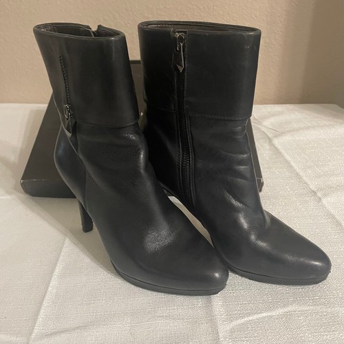 Tahari Black Leather High Heel Shoes Size 6 M - Picture 2 of 8