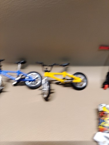 Huge Lot Tech Deck Finger Skateboards Bike Scooter Lot  - Picture 6 of 12