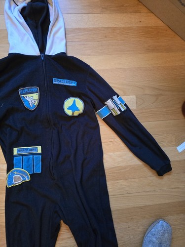 Cat & Jack One Piece Space Sleeper Sz 12/14 - Picture 3 of 6