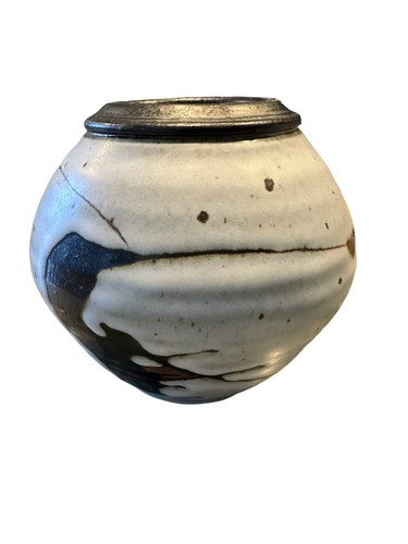 Vaso ceramica da studio bianco e nero anni 80 artista firmato John Peterson - Foto 3 di 7