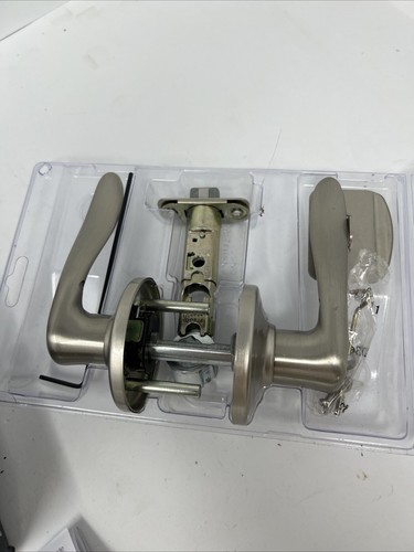Kwikset Tustin Bed & Bath Lockable Privacy Lever Handle Satin Nickel 97300-817 - Picture 4 of 8