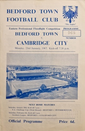 Football Programmes - Bedford Town - 60's & 70's - Buy 2+ - 10% Discount - Picture 18 of 39
