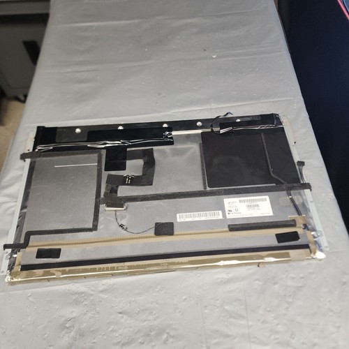LM215WF3 (SL)(A1) SCREEN