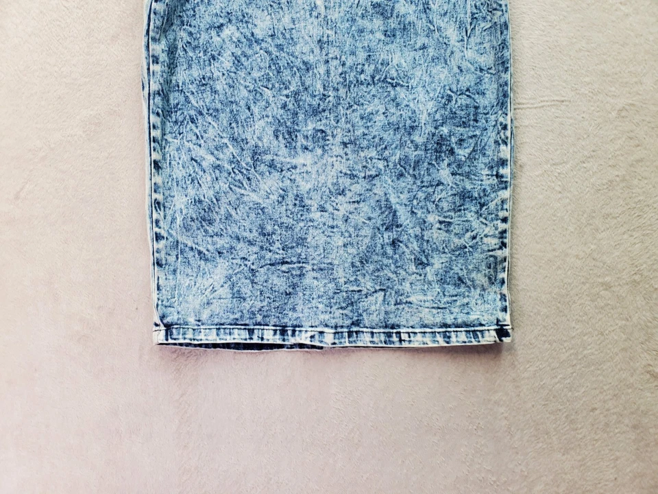 Saia Charlotte Russe reta e lápis feminina S azul algodão denim lavagem ácida zíper - Imagem 3 de 4