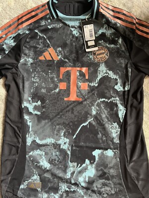 【US規格】 希少 アディダス FC BAYERN MUNCHENサッカーシャツ Amazon.com: adidas FC Bayern 22/23 Home Jersey (as1, Alpha