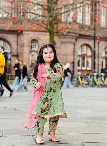 Niñas Salwar Kameez Ropa Étnica Vestido Niños Dhoti Fiesta Traje Diseñador Boda eid - Imagen 9 de 14