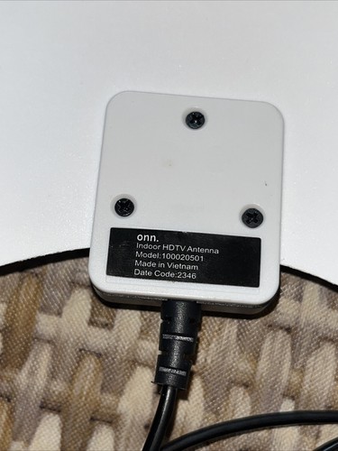 HDMI Cable & Onn HDTV Indoor Antenna Model # 100020501 - Picture 3 of 3