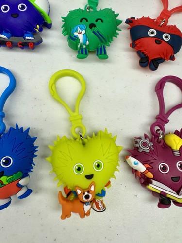 Kids Heart Challenge 2023 2024 Lot 6 Heart Heroes Keychains Charms Tru Bolt Star - Picture 5 of 10
