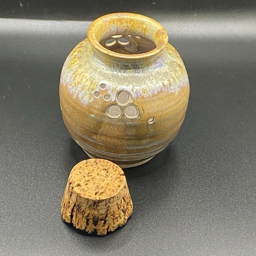 Vintage Studio Pottery Art Pottery Garlic Keeper Cork Jar Artist Signed - Picture 3 of 7