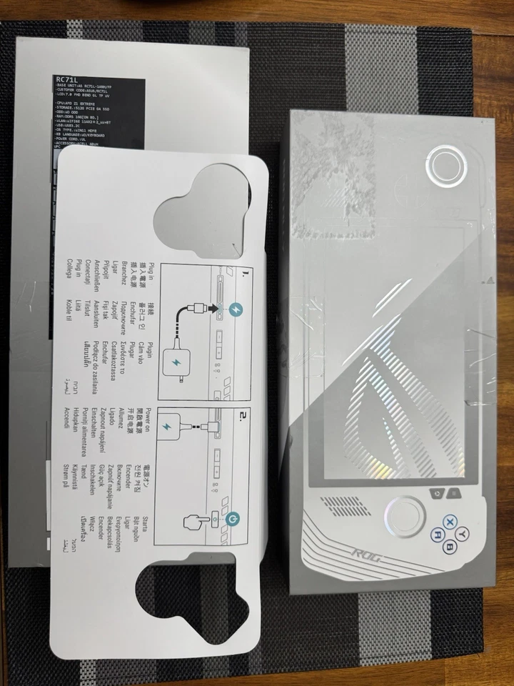 ASUS ROG ALLY Z1 Extreme 512 GB SSD With extras. - Image 3 of 4