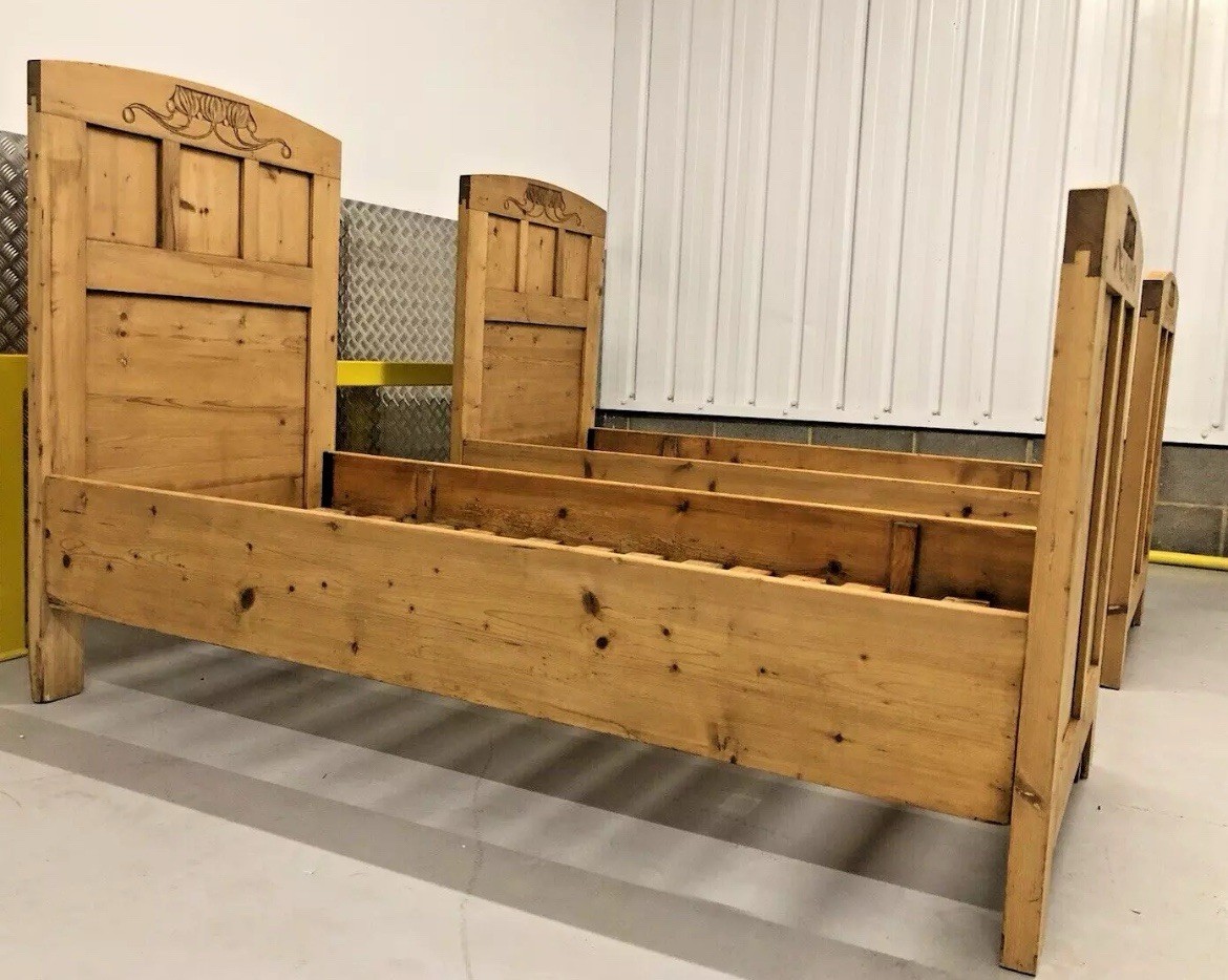 Picture 1 of 24