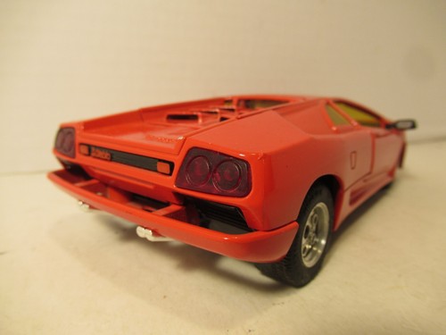 Vintage Majorette 1:24 Scale Model Diecast Car Lamborghini Diablo - Picture 6 of 15