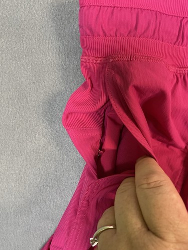Lululemon Athletica Shorts Dance Studio Women’s 8 Pink Approx 3.5” Inseam GUC - Picture 7 of 10