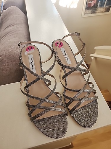 NEU NINA Glitzer Abend niedrige Absätze Damen silber offene Zehenpartie Riemchen Größe 11 - Bild 1 von 8