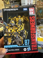Transformers Studio Series 87 Deluxe Class Dark of the Moon Bumblebee BRAND NEW