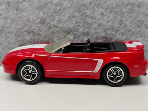 MATCHBOX  VINTAGE '99 RED/WHITE FORD MUSTANG CONVERTIBLE - MINT - Picture 6 of 8
